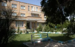 هتل جهانگردی سمنان - نمای بیرونی