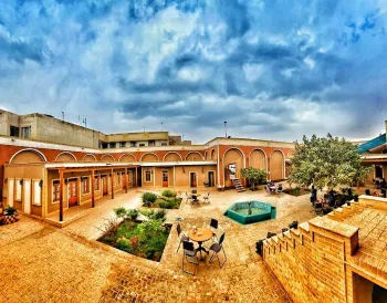 هتل بوتیک اسفنجان سمنان - نمای بیرونی 