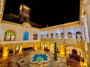 اقامتگاه سنتی خانه ترنج سمنان - نمای محوطه
