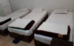 مهمانپذیر طهران آبادان - اتاق 3 تخته (3 تخت 1 نفره)