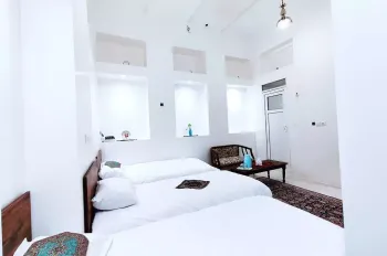 اقامتگاه سنتی عمارت پدری شوشتر - اتاق 3 تخته (3 تخت 1 نفره)