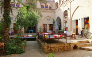 هتل سنتی سرابی شوشتر - نمای محوطه