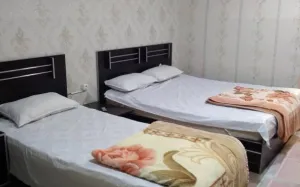 هتل شار بانه - اتاق 3 تخته (1 تخت 2 نفره و 1 تخت 1 نفره)