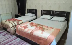 هتل شار بانه - اتاق 3 تخته (1 تخت 2 نفره و 1 تخت 1نفره)