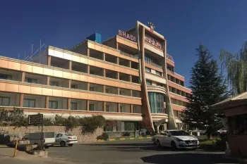 هتل شادی سنندج - نمای بیرونی 
