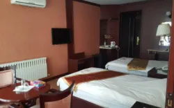 هتل شادی سنندج - اتاق 2 تخته (2 تخت 1 نفره)