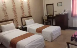 مهمانسرا جهانگردی سنندج - اتاق 2 تخته (2 تخت 1 نفره)