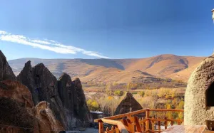 اقامتگاه بومگردی تورال کندوان تبریز - نمای بیرونی