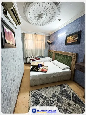 سوئیت ضامن آهو - اتاق 3 تخته (1 تخت 2 نفره و 1 تخت 1 نفره)