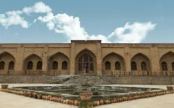 مجتمع اقامتی کاروانسرای یام مرند - نمای بیرونی 