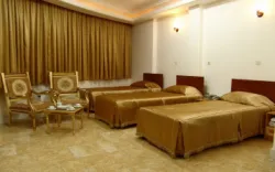 هتل بهجت میبد - اتاق 3 تخته (3 تخت 1 نفره)