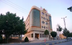 هتل مهربد فیروزه میبد - نمای بیرونی 