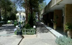 هتل مهمانسرای جهانگردی اردکان - نمای محوطه 