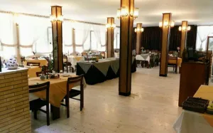هتل مهمانسرای جهانگردی اردکان - رستوران 