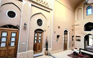 اقامتگاه بومگردی استاد حسین اردکانی اردکان - نمای بیرونی 