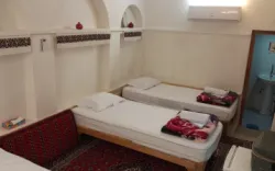 اقامتگاه بومگردی سرای جهانگرد مهریز - نمای اتاق 