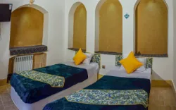اقامتگاه سنتی باغ خوشنویس مهریز - اتاق 2 تخته (2 تخت 1 نفره)