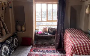 اقامتگاه بومگردی علی کدخدا تفت - نمای اتاق 