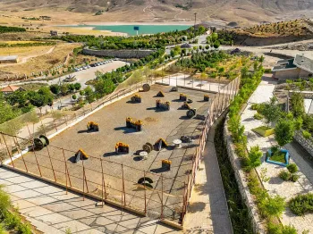 مجتمع اقامتی گلستانکوه خوانسار - زمین بازی 