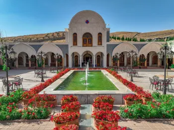 مجتمع اقامتی گلستانکوه خوانسار - نمای بیرونی 