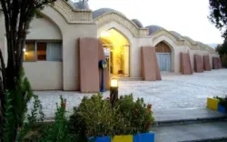 مهمانسرا جهانگردی گلپایگان - نمای بیرونی 