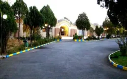 مهمانسرا جهانگردی گلپایگان - نمای بیرونی 