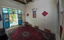 اقامتگاه بومگردی سرای کربلایی فریدون گلپایگان - نمای اتاق 