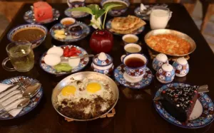اقامتگاه سنتی انار نائین - صبحانه 