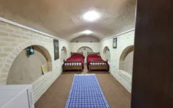 اقامتگاه بومگردی دیوان سالار نائین - اتاق 2 تخته (2 تخت 1 نفره)