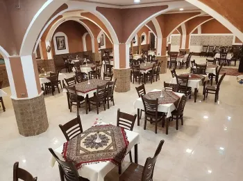 هتل کویر بالی خور و بیابانک - رستوران