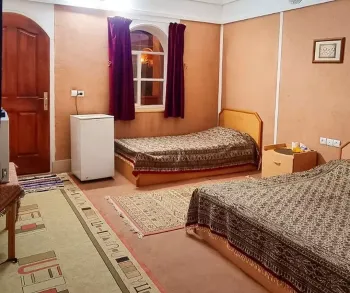 هتل کویر بالی خور و بیابانک - اتاق 3 تخته (1 تخت 2 نفره 1 تخت 1 نفره)
