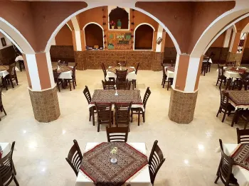 هتل کویر بالی خور و بیابانک - رستوران