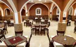 هتل کویر بالی خور و بیابانک - رستوران 