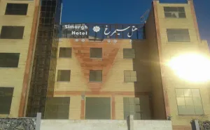 هتل سیمرغ داران - نمای بیرونی