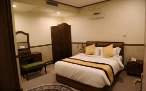 هتل قصر جهان نطنز - اتاق 2 تخته (1 تخت 1 نفره)