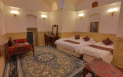 اقامتگاه سنتی باران آران و بیدگل - اتاق 3 تخته (1 تخت 2 نفره 1 تخت 1 نفره)