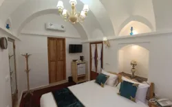 اقامتگاه سنتی عمارت شمسه آران و بیدگل - اتاق 2 تخته (1 تخت 2 نفره)