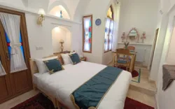 اقامتگاه سنتی عمارت شمسه آران و بیدگل - اتاق 2 تخته (1 تخت 2 نفره)