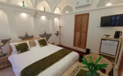 اقامتگاه سنتی عمارت شمسه آران و بیدگل - اتاق 2 تخته (1 تخت 2 نفره)