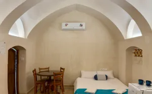 اقامتگاه سنتی سرای طاق چشمه آران و بیدگل - اتاق 2 تخته (1 تخت 2 نفره)