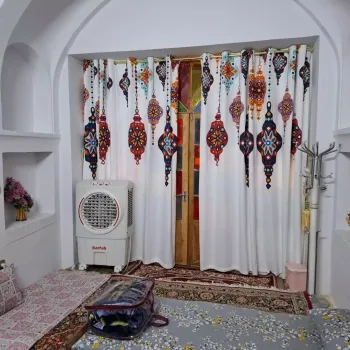 اقامتگاه بومگردی دیارنون نجف آباد - نمای اتاق 
