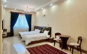 مجتمع اقامتی وارنا گنبدکاووس - اتاق 3 تخته (1 تخت 2 نفره 1 تخت 1 نفره)