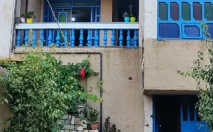 اقامتگاه بومگردی وامنان آزادشهر - نمای بیرونی