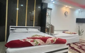 هتل آپارتمان سهیل بندرگز - اتاق 3 تخته (1 تخت 2 نفره 1 تخت 1 نفره)