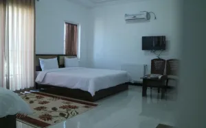 هتل ستاره بندر ترکمن - اتاق 3 تخته (1 تخت 2 نفره 1 تخت 1 نفره)