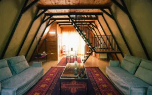 اقامتگاه بومگردی بام هیرکانی (دنسه) سوادکوه - نمای اتاق 