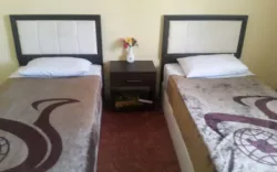 هتل جهانگردی الیگودرز - اتاق 2 تخته (2 تخت 1 نفره)
