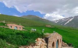 اقامتگاه بومگردی دورنا مشگین شهر - نمای بیرونی 
