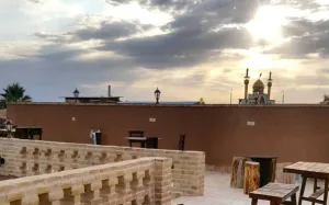 اقامتگاه بومگردی خانه خشتی رفسنجان - نمای محوطه
