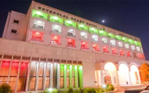 هتل استقلال زاهدان - نمای بیرونی 